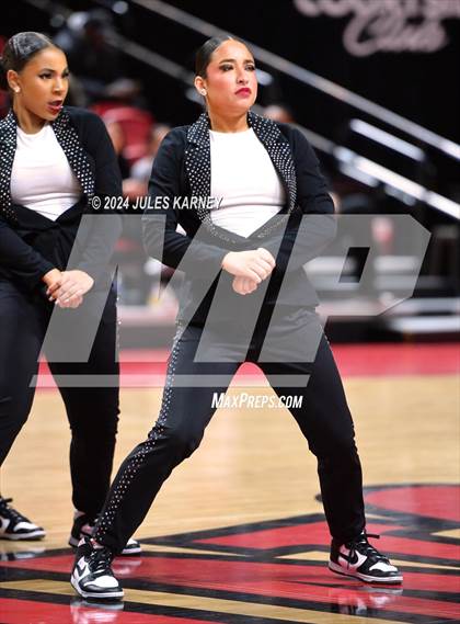 Thumbnail 3 in Centennial vs Bishop Gorman (5A State Finals) photogallery.