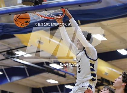 Thumbnail 1 in Pope John Paul II vs. Independence photogallery.