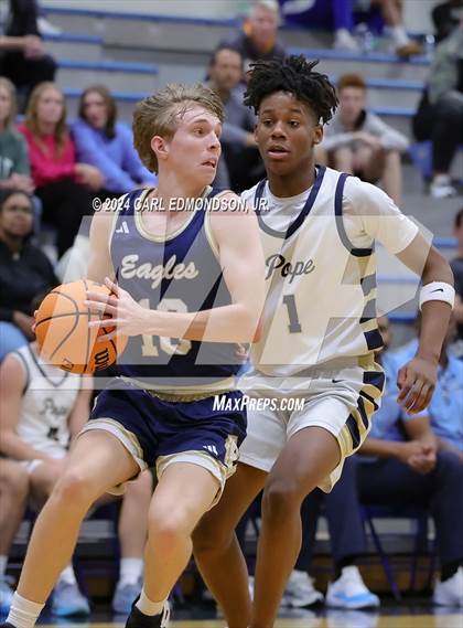 Thumbnail 3 in Pope John Paul II vs. Independence photogallery.