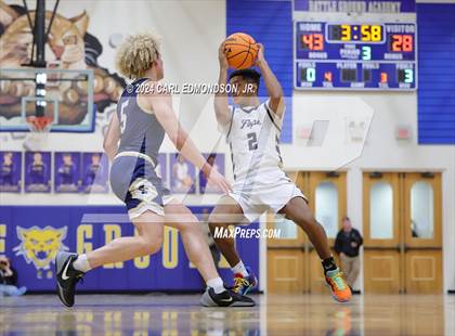 Thumbnail 2 in Pope John Paul II vs. Independence photogallery.