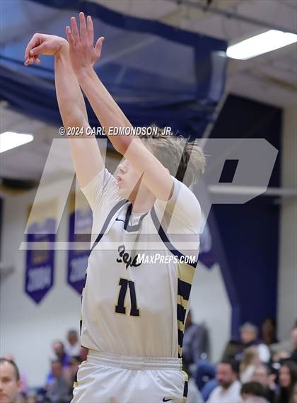 Thumbnail 1 in Pope John Paul II vs. Independence photogallery.