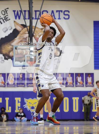 Thumbnail 2 in Pope John Paul II vs. Independence photogallery.