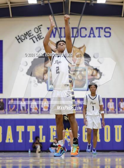 Thumbnail 1 in Pope John Paul II vs. Independence photogallery.