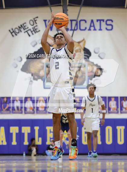 Thumbnail 3 in Pope John Paul II vs. Independence photogallery.