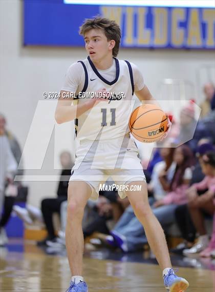Thumbnail 3 in Pope John Paul II vs. Independence photogallery.