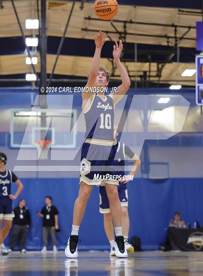 Thumbnail 1 in Pope John Paul II vs. Independence photogallery.