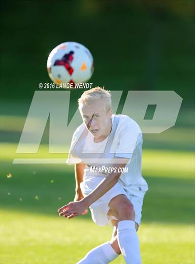 null - Photo 01