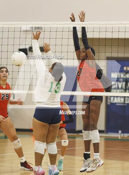 Thumbnail 1 in JV: Bloomingdale @ Sumner photogallery.