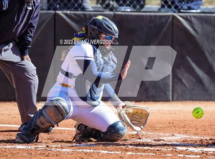Thumbnail 2 in Discovery Canyon vs. Frederick (CHSAA 4A Second Round Playoff) photogallery.
