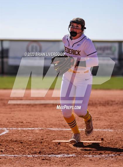 Thumbnail 2 in Discovery Canyon vs. Frederick (CHSAA 4A Second Round Playoff) photogallery.