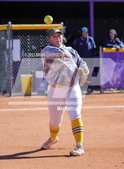 Thumbnail 3 in Discovery Canyon vs. Frederick (CHSAA 4A Second Round Playoff) photogallery.