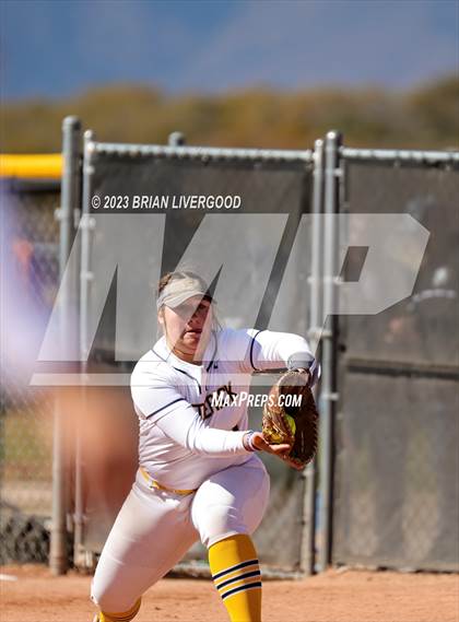 Thumbnail 2 in Discovery Canyon vs. Frederick (CHSAA 4A Second Round Playoff) photogallery.