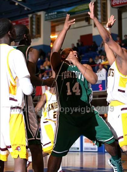 Thumbnail 2 in Yorktown vs Mt. Vernon (Section 1 AA Semifinal) photogallery.