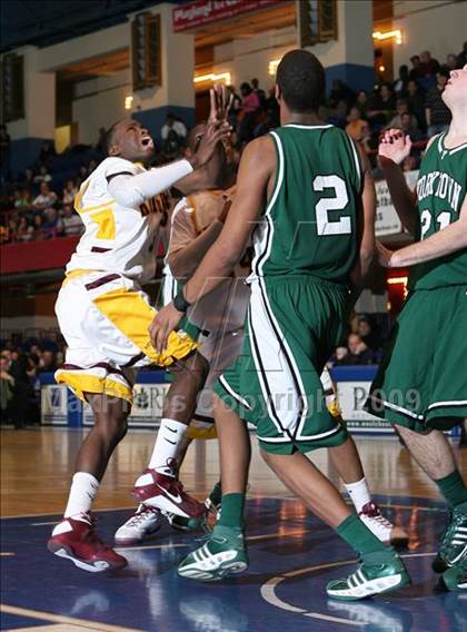 Thumbnail 2 in Yorktown vs Mt. Vernon (Section 1 AA Semifinal) photogallery.
