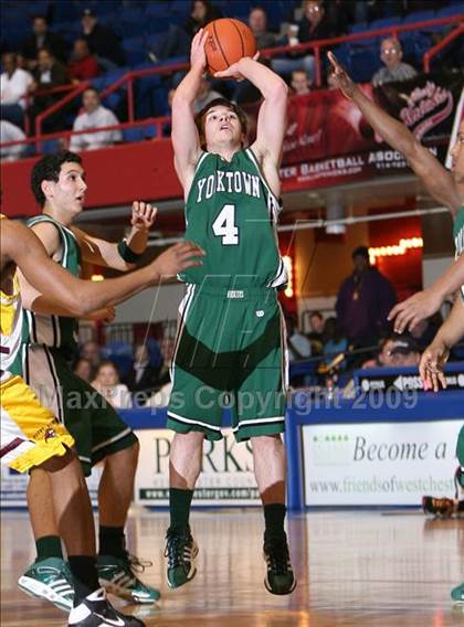 Thumbnail 1 in Yorktown vs Mt. Vernon (Section 1 AA Semifinal) photogallery.