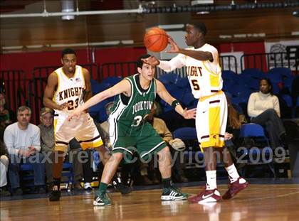 Thumbnail 2 in Yorktown vs Mt. Vernon (Section 1 AA Semifinal) photogallery.
