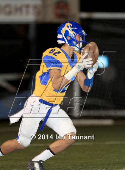 Thumbnail 2 in Bishop Amat @ Notre Dame (SO) photogallery.