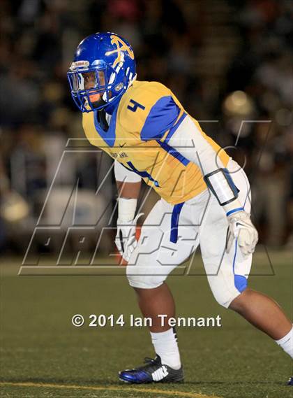 Thumbnail 2 in Bishop Amat @ Notre Dame (SO) photogallery.