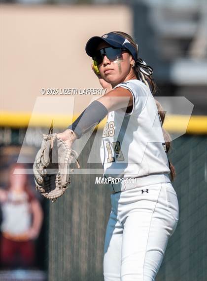 Thumbnail 2 in Central Catholic vs Liberty (CIF NorCal D2 Round 1 Softball Championships) photogallery.