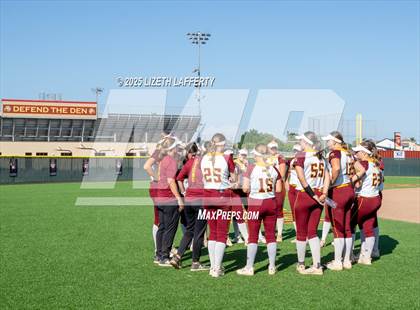 Thumbnail 1 in Central Catholic vs Liberty (CIF NorCal D2 Round 1 Softball Championships) photogallery.