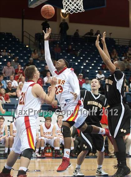 Thumbnail 2 in Cathedral Catholic vs Mission Bay (CIF SDS D3 Final) photogallery.