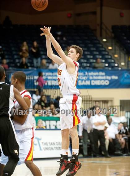 Thumbnail 2 in Cathedral Catholic vs Mission Bay (CIF SDS D3 Final) photogallery.
