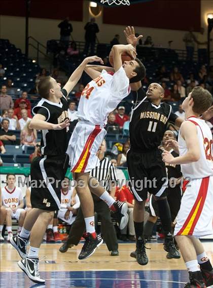 Thumbnail 2 in Cathedral Catholic vs Mission Bay (CIF SDS D3 Final) photogallery.