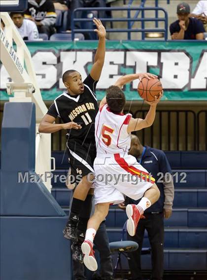 Thumbnail 2 in Cathedral Catholic vs Mission Bay (CIF SDS D3 Final) photogallery.