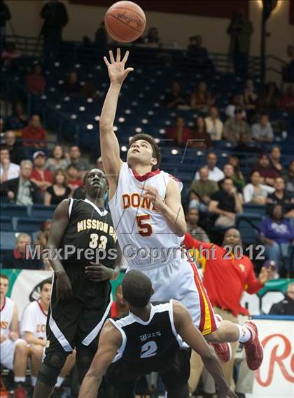 Thumbnail 2 in Cathedral Catholic vs Mission Bay (CIF SDS D3 Final) photogallery.