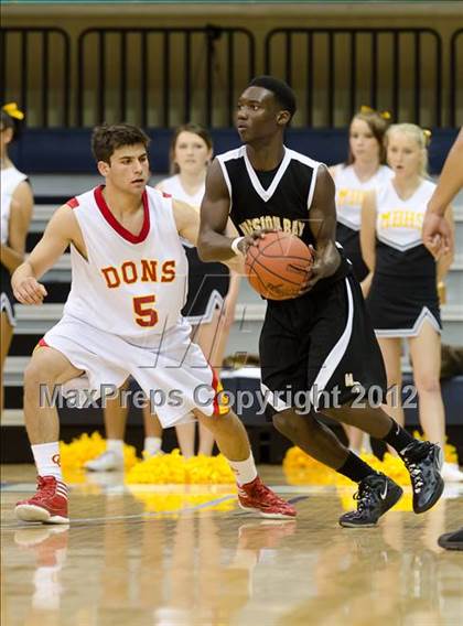 Thumbnail 2 in Cathedral Catholic vs Mission Bay (CIF SDS D3 Final) photogallery.