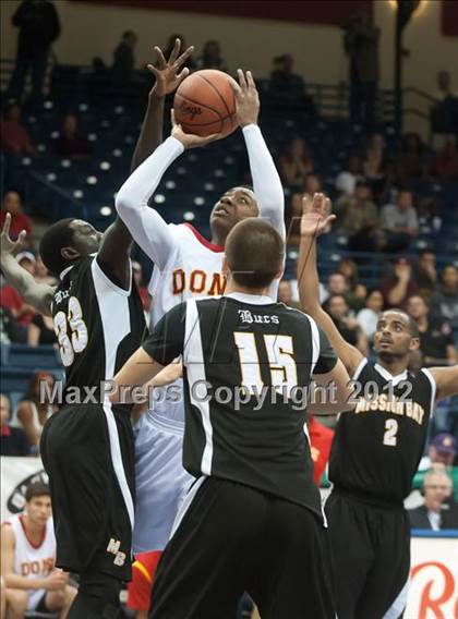 Thumbnail 2 in Cathedral Catholic vs Mission Bay (CIF SDS D3 Final) photogallery.