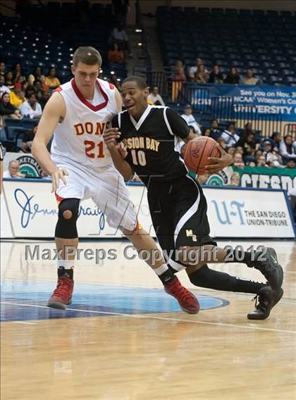 Thumbnail 2 in Cathedral Catholic vs Mission Bay (CIF SDS D3 Final) photogallery.