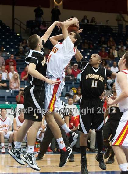 Thumbnail 1 in Cathedral Catholic vs Mission Bay (CIF SDS D3 Final) photogallery.