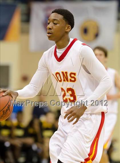 Thumbnail 3 in Cathedral Catholic vs Mission Bay (CIF SDS D3 Final) photogallery.