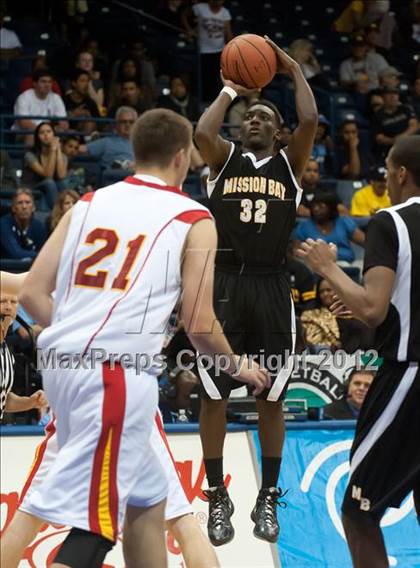 Thumbnail 3 in Cathedral Catholic vs Mission Bay (CIF SDS D3 Final) photogallery.