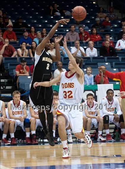 Thumbnail 3 in Cathedral Catholic vs Mission Bay (CIF SDS D3 Final) photogallery.
