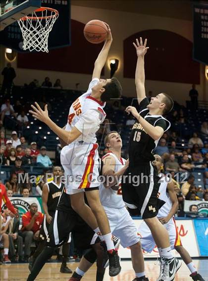 Thumbnail 1 in Cathedral Catholic vs Mission Bay (CIF SDS D3 Final) photogallery.