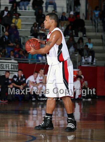 Thumbnail 2 in Marcus vs Douglas (Metroplex Thanksgiving Hoopfest) photogallery.