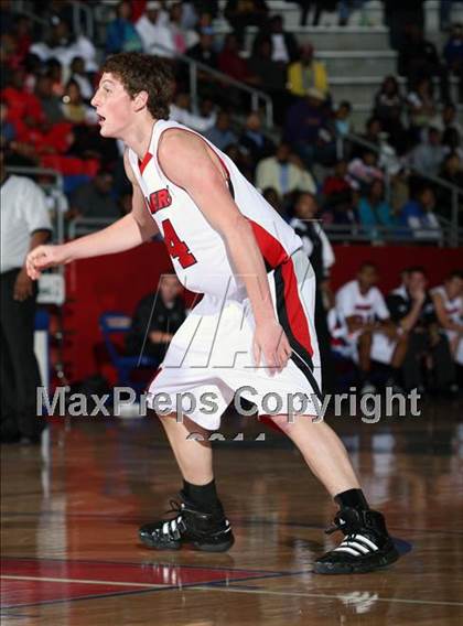 Thumbnail 2 in Marcus vs Douglas (Metroplex Thanksgiving Hoopfest) photogallery.
