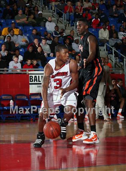 Thumbnail 2 in Marcus vs Douglas (Metroplex Thanksgiving Hoopfest) photogallery.