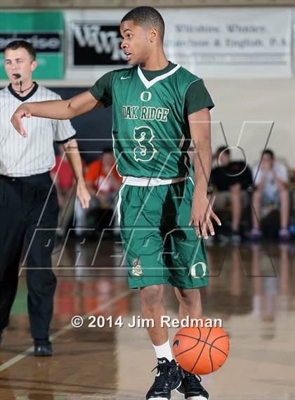 Thumbnail 2 in Archbishop Carroll vs. Oak Ridge (City of Palms Classic) photogallery.