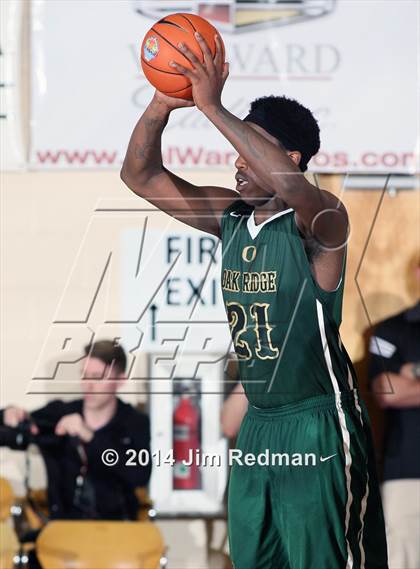 Thumbnail 3 in Archbishop Carroll vs. Oak Ridge (City of Palms Classic) photogallery.