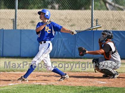 Thumbnail 2 in Bakersfield Christian vs. Wasco photogallery.