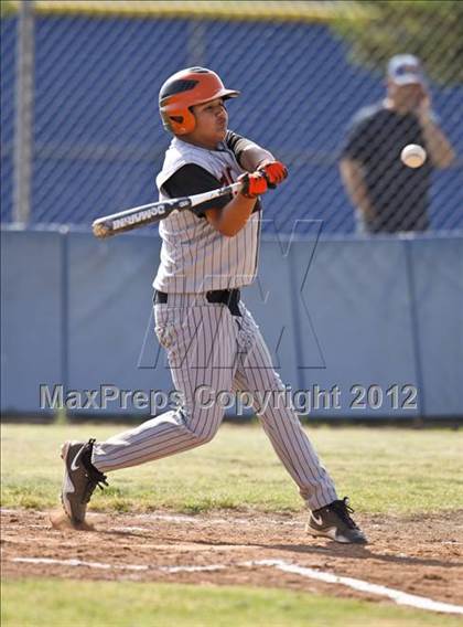 Thumbnail 2 in Bakersfield Christian vs. Wasco photogallery.