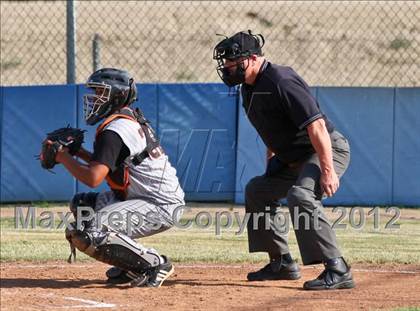 Thumbnail 3 in Bakersfield Christian vs. Wasco photogallery.