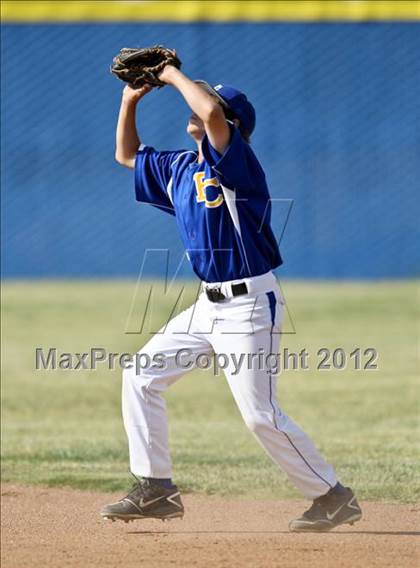 Thumbnail 3 in Bakersfield Christian vs. Wasco photogallery.