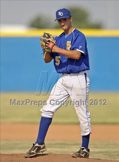 Thumbnail 3 in Bakersfield Christian vs. Wasco photogallery.