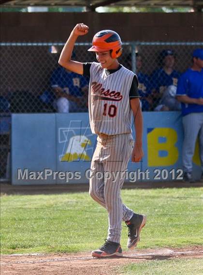 Thumbnail 1 in Bakersfield Christian vs. Wasco photogallery.