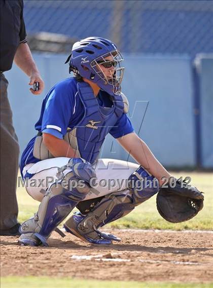 Thumbnail 3 in Bakersfield Christian vs. Wasco photogallery.