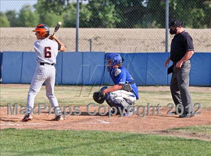 Thumbnail 1 in Bakersfield Christian vs. Wasco photogallery.